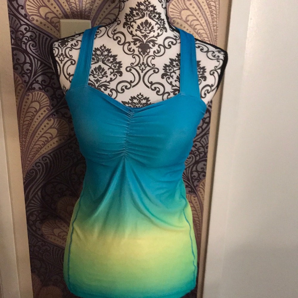 Cute ombre workout top